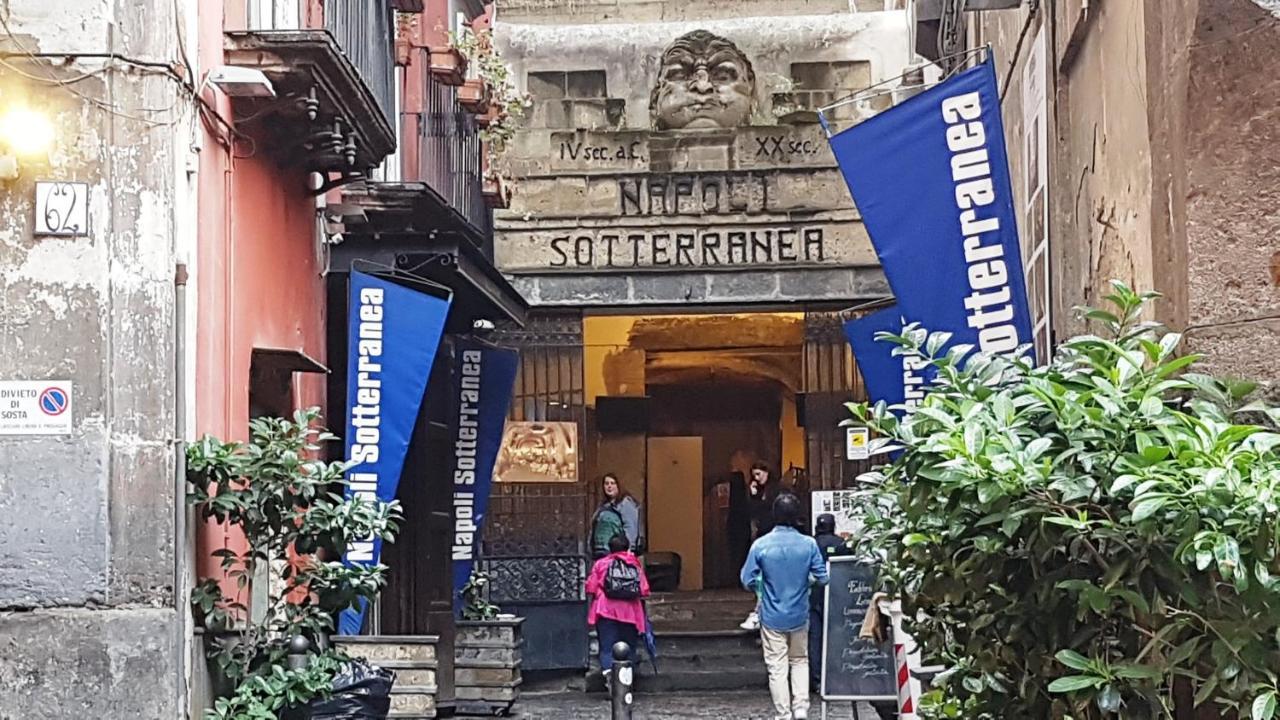 Metro Duomo B&B Nápoly Kültér fotó